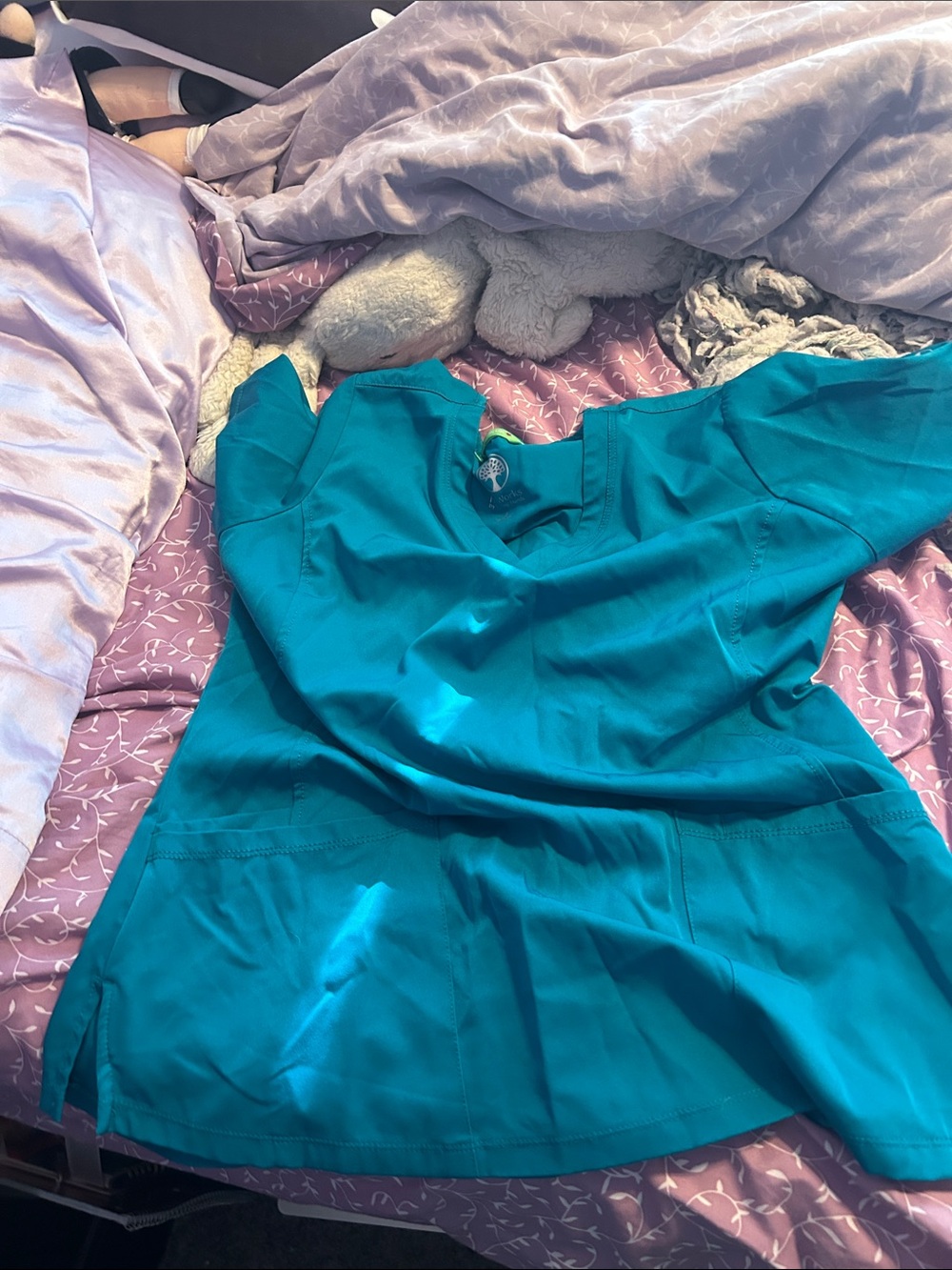 healing hands Teal Two-Piece Women's Scrubs - Picture 2 of 3